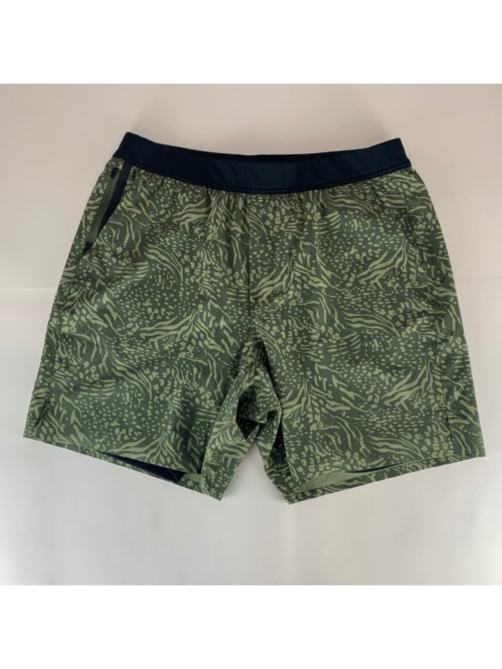Ten Thousand The Interval Green Black Lined Athletic Shorts Mens XL